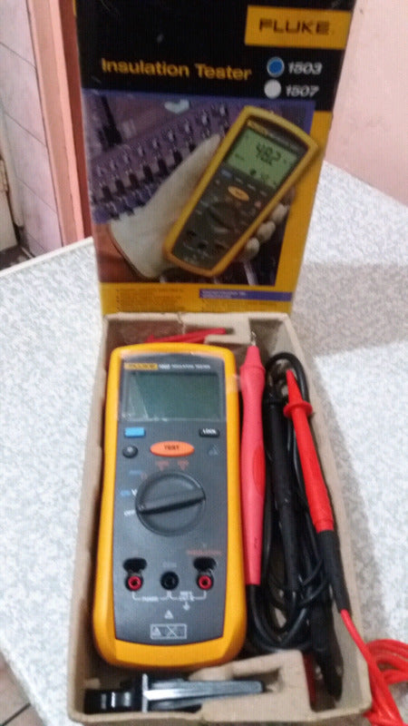 Fluke 1503 Insulation Resistance Meter