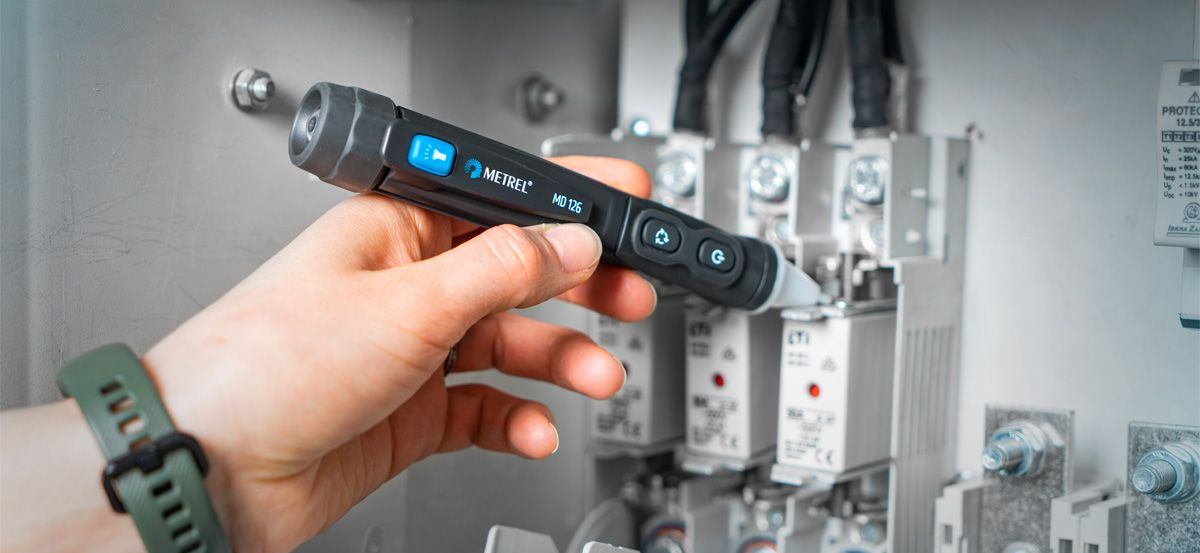 MD 126 Non-contact voltage and phase rotation detector