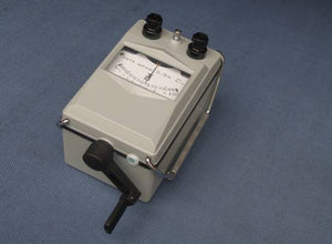 Rental:  Sterling SMR-1000 1KV Hand-Cranked Analogue Insulation Tester